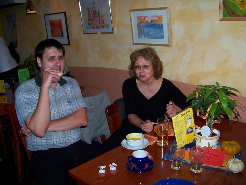 2009-10-31 Halloween 180